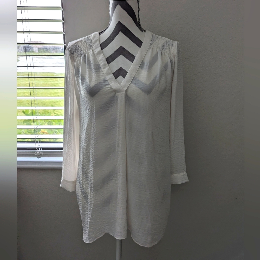 a.n.a White V-Neck Blouse